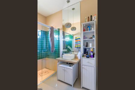 Casa para alugar com 690m², 4 quartos e 8 vagasBanheiro da Suíte 2