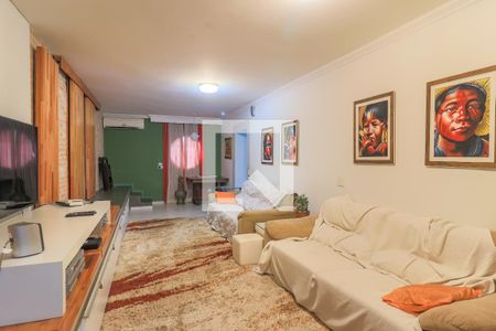 Casa para alugar com 690m², 4 quartos e 8 vagasHome Theater