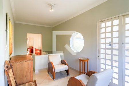 Casa para alugar com 690m², 4 quartos e 8 vagasSala 4