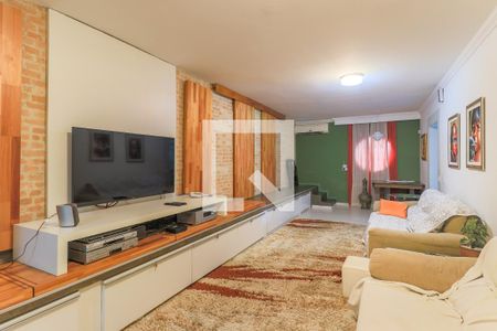 Casa para alugar com 690m², 4 quartos e 8 vagasHome Theater