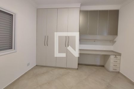 Casa de condomínio à venda com 360m², 5 quartos e 2 vagas Casa de condomínio à venda com 360m², 5 quartos e 2 vagasQuarto 5