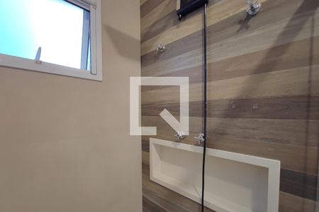 Casa de condomínio à venda com 360m², 5 quartos e 2 vagas Casa de condomínio à venda com 360m², 5 quartos e 2 vagasBanheiro Suíte