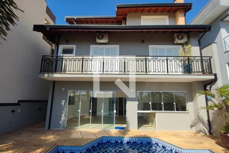 Casa de condomínio à venda com 360m², 5 quartos e 2 vagas Casa de condomínio à venda com 360m², 5 quartos e 2 vagasQuintal - Piscina