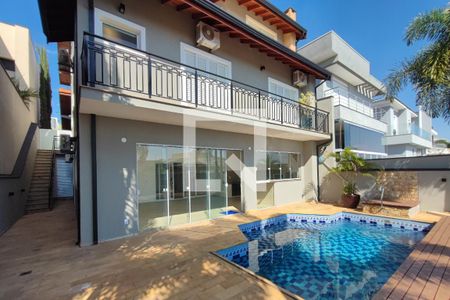 Casa de condomínio à venda com 360m², 5 quartos e 2 vagas Casa de condomínio à venda com 360m², 5 quartos e 2 vagasQuintal - Piscina