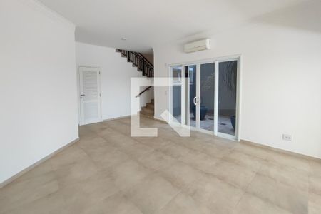 Casa de condomínio à venda com 360m², 5 quartos e 2 vagas Casa de condomínio à venda com 360m², 5 quartos e 2 vagasSala 3