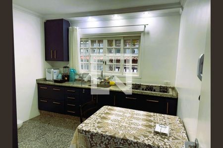 Casa à venda com 180m², 4 quartos e 2 vagas Casa à venda com 180m², 4 quartos e 2 vagasFoto 19