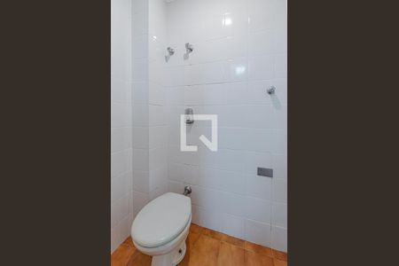Apartamento à venda com 96m², 2 quartos e 1 vaga Apartamento à venda com 96m², 2 quartos e 1 vagaBanheiro de serviço