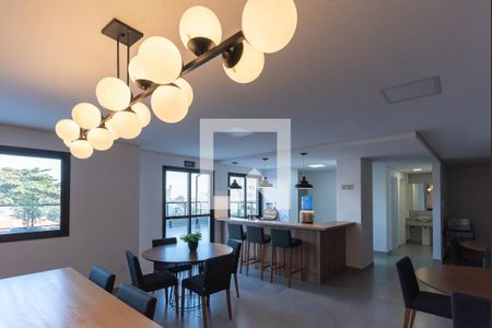 Apartamento à venda com 83m², 2 quartos e 3 vagas Apartamento à venda com 83m², 2 quartos e 3 vagasÁrea comum - Salão de festas