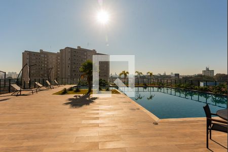 Apartamento à venda com 83m², 2 quartos e 3 vagas Apartamento à venda com 83m², 2 quartos e 3 vagasÁrea comum - Piscina