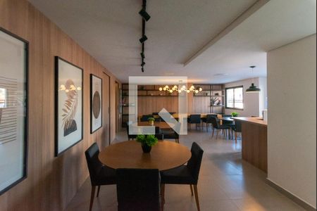 Apartamento à venda com 83m², 2 quartos e 3 vagas Apartamento à venda com 83m², 2 quartos e 3 vagasÁrea comum - Salão de festas