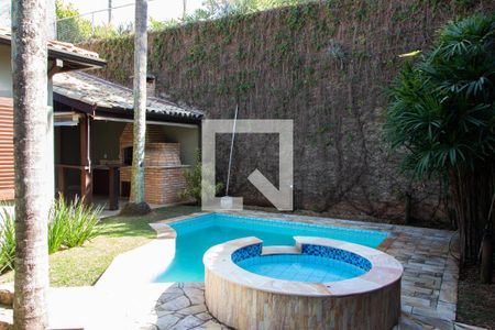 Casa de condomínio à venda com 293m², 3 quartos e 4 vagas Casa de condomínio à venda com 293m², 3 quartos e 4 vagasÁREA EXTERNA FUNDOS