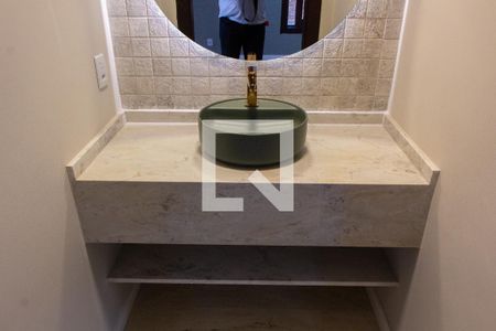 Casa de condomínio à venda com 293m², 3 quartos e 4 vagas Casa de condomínio à venda com 293m², 3 quartos e 4 vagasLAVABO