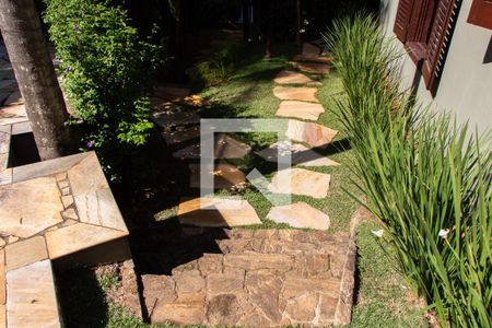 Casa de condomínio à venda com 293m², 3 quartos e 4 vagas Casa de condomínio à venda com 293m², 3 quartos e 4 vagasÁREA EXTERNA FUNDOS