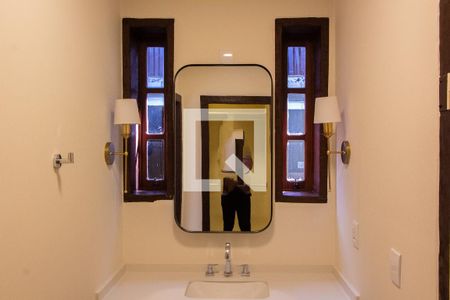 Casa de condomínio à venda com 293m², 3 quartos e 4 vagas Casa de condomínio à venda com 293m², 3 quartos e 4 vagasLAVABO DA SUITE