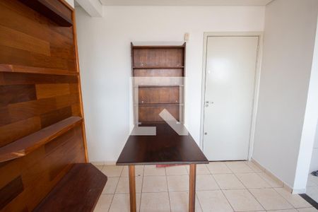 Detalhe Sala de apartamento para alugar com 2 quartos, 50m² em Parque dos Lagos, Ribeirão Preto