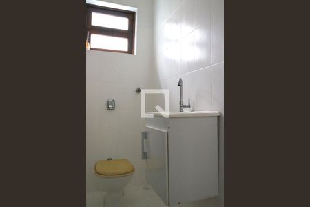 Casa à venda com 164m², 4 quartos e 4 vagasBanheiro