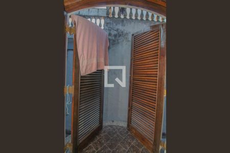 Casa à venda com 191m², 4 quartos e 2 vagas Casa à venda com 191m², 4 quartos e 2 vagasQuarto 2