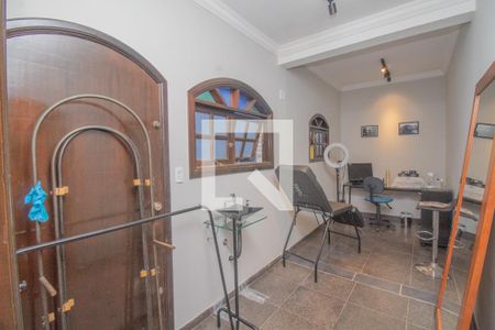 Casa à venda com 191m², 4 quartos e 2 vagas Casa à venda com 191m², 4 quartos e 2 vagasEscritório