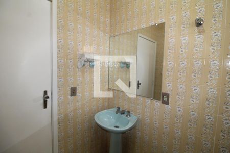 Casa à venda com 250m², 3 quartos e 2 vagasBanheiro