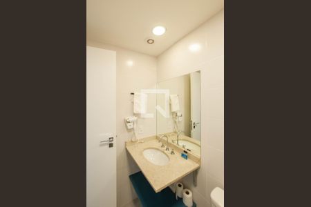 Studio à venda com 27m², 1 quarto e sem vaga Studio à venda com 27m², 1 quarto e sem vagaBanheiro