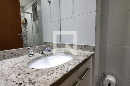 Apartamento à venda com 110m², 4 quartos e 2 vagas Apartamento à venda com 110m², 4 quartos e 2 vagasBanheiro da Suíte