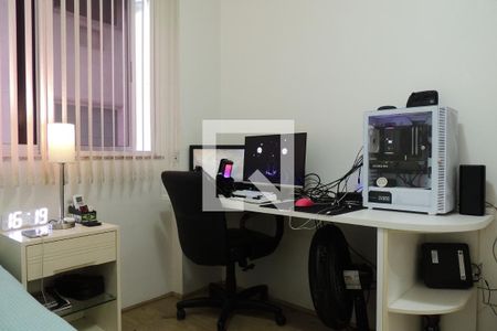 Apartamento à venda com 110m², 4 quartos e 2 vagasQuarto 3 - Armários