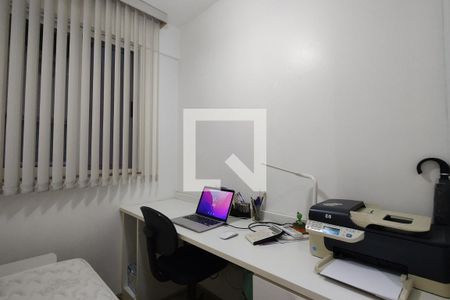 Apartamento à venda com 110m², 4 quartos e 2 vagas Apartamento à venda com 110m², 4 quartos e 2 vagasQuarto 4 - Armários