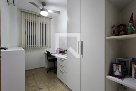 Apartamento à venda com 110m², 4 quartos e 2 vagas Apartamento à venda com 110m², 4 quartos e 2 vagasQuarto 4 - Armários