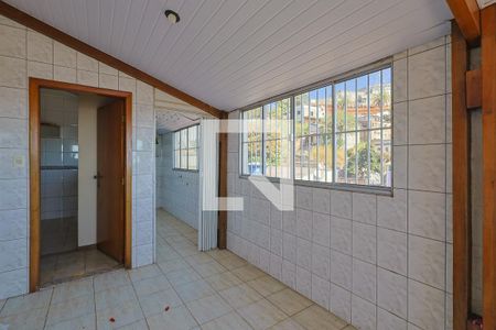 Casa à venda com 360m², 6 quartos e 6 vagas Casa à venda com 360m², 6 quartos e 6 vagas2° andar - Área de serviço