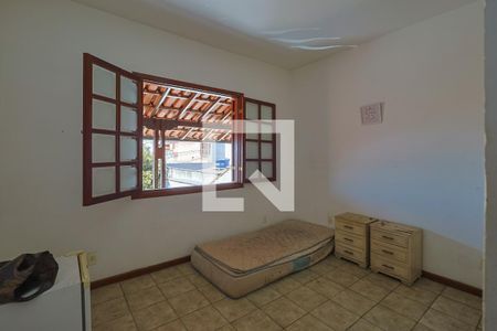 Casa à venda com 360m², 6 quartos e 6 vagas Casa à venda com 360m², 6 quartos e 6 vagas2° andar - Quarto 1