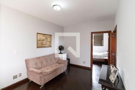 Casa à venda com 1000m², 6 quartos e 9 vagas Casa à venda com 1000m², 6 quartos e 9 vagasSala 3