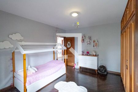 Casa à venda com 1000m², 6 quartos e 9 vagas Casa à venda com 1000m², 6 quartos e 9 vagasSemi suíte 4