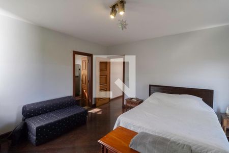 Casa à venda com 1000m², 6 quartos e 9 vagas Casa à venda com 1000m², 6 quartos e 9 vagasSuíte 1