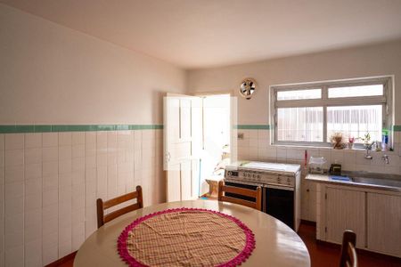 Casa à venda com 130m², 2 quartos e 1 vaga Casa à venda com 130m², 2 quartos e 1 vagaCozinha