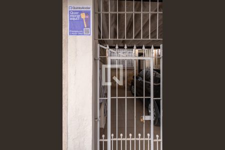 Casa à venda com 130m², 2 quartos e 1 vaga Casa à venda com 130m², 2 quartos e 1 vagaFachada