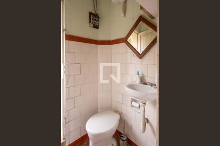 Casa à venda com 130m², 2 quartos e 1 vaga Casa à venda com 130m², 2 quartos e 1 vagaBanheiro de Serviço