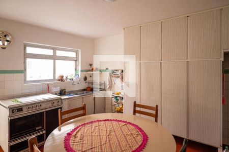 Casa à venda com 130m², 2 quartos e 1 vaga Casa à venda com 130m², 2 quartos e 1 vagaCozinha