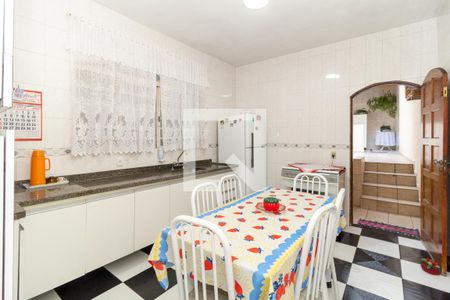 Casa à venda com 100m², 2 quartos e 2 vagasCozinha