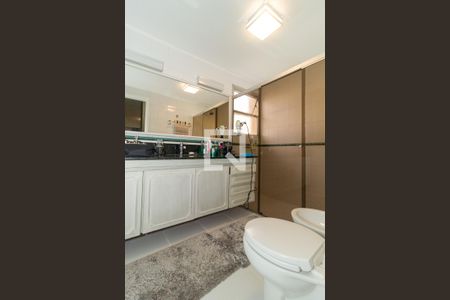 Apartamento à venda com 267m², 3 quartos e 2 vagas Apartamento à venda com 267m², 3 quartos e 2 vagasBanheiro da Suíte