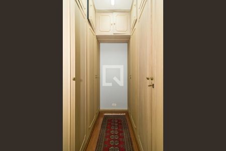 Apartamento à venda com 267m², 3 quartos e 2 vagas Apartamento à venda com 267m², 3 quartos e 2 vagasSuíte