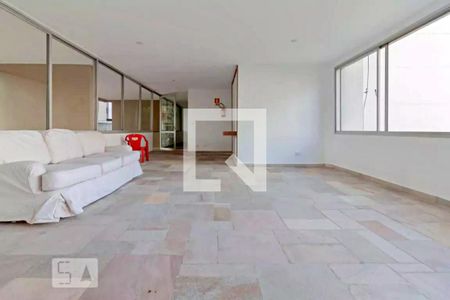 Apartamento à venda com 267m², 3 quartos e 2 vagas Apartamento à venda com 267m², 3 quartos e 2 vagasÁrea comum - Salão de festas
