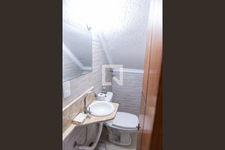 Casa à venda com 180m², 3 quartos e 5 vagas Casa à venda com 180m², 3 quartos e 5 vagasLavabo da garagem