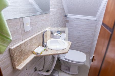 Casa à venda com 180m², 3 quartos e 5 vagas Casa à venda com 180m², 3 quartos e 5 vagasLavabo da garagem