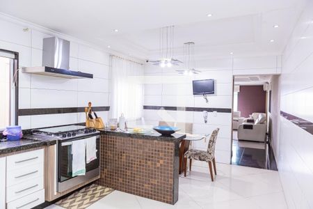 Casa à venda com 180m², 3 quartos e 5 vagas Casa à venda com 180m², 3 quartos e 5 vagasCozinha