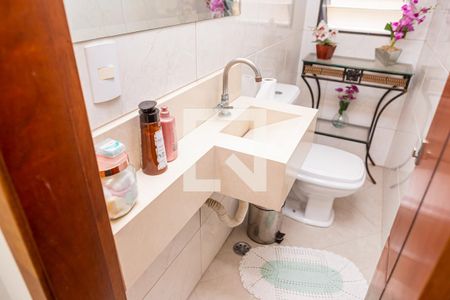 Casa à venda com 180m², 3 quartos e 5 vagas Casa à venda com 180m², 3 quartos e 5 vagasLavabo