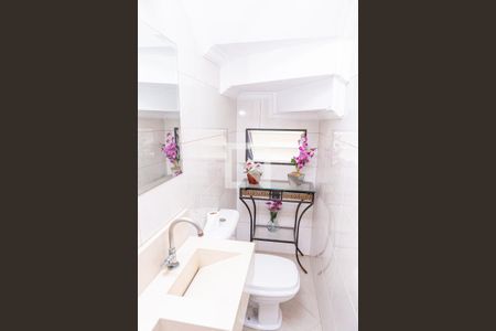 Casa à venda com 180m², 3 quartos e 5 vagas Casa à venda com 180m², 3 quartos e 5 vagasLavabo