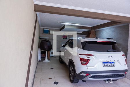 Casa à venda com 180m², 3 quartos e 5 vagas Casa à venda com 180m², 3 quartos e 5 vagasGaragem