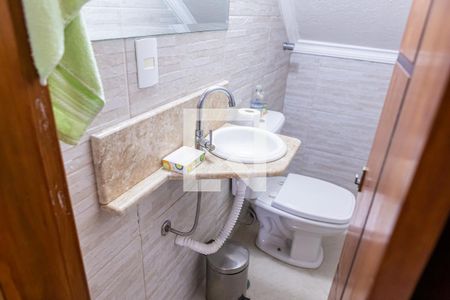 Casa à venda com 180m², 3 quartos e 5 vagas Casa à venda com 180m², 3 quartos e 5 vagasLavabo da garagem