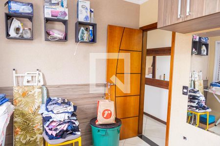 Casa à venda com 180m², 3 quartos e 5 vagas Casa à venda com 180m², 3 quartos e 5 vagasQuarto 2