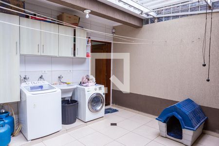 Casa à venda com 180m², 3 quartos e 5 vagas Casa à venda com 180m², 3 quartos e 5 vagasÁrea de Serviço